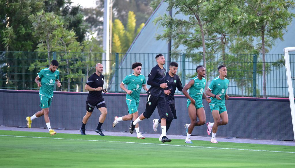المنتخب الوطني يواصل استعداداته للمشاركة في أولمبياد "باريس 2024"