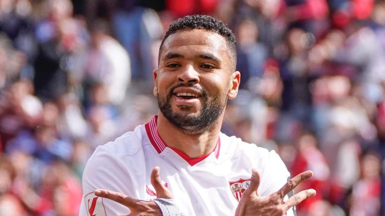 اتفاق شبه نهائي بين اشبيلية وفنربخشة حول يوسف النصيري