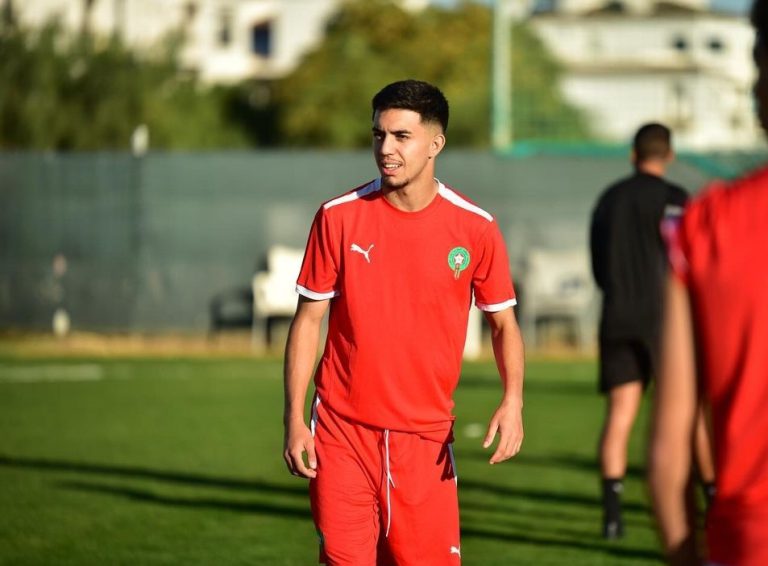 القادسية السعودي يستهدف التعاقد مع إلياس أخوماش