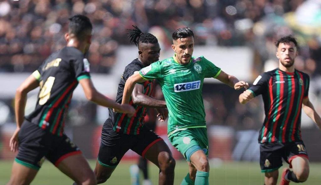 الرجاء الرياضي يفوز على الجيش الملكي ويتوج بلقب كأس العرش