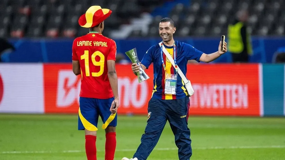 والد لامين يامال يغادر المستشفى