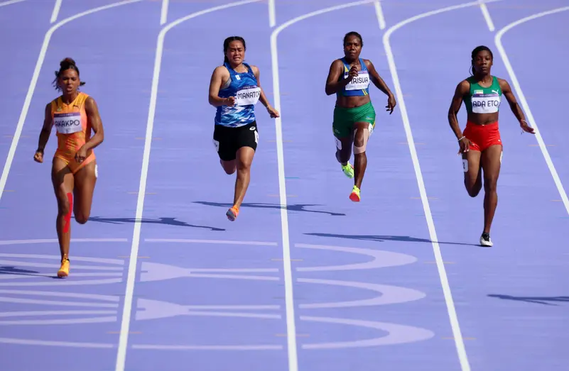 بسبب سرعتها البطيئة.. عداءة من جزر سليمان تتعرض للسخرية في أولمبياد باريس