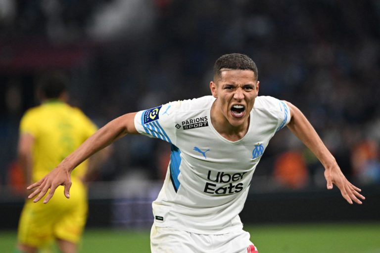 حارث يتفوق على أبوخلال في قمة الدوري الفرنسي