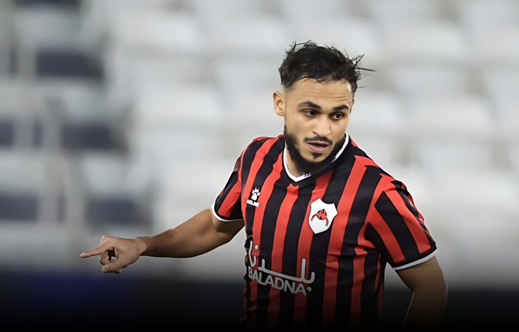 سفيان بوفال مرشح للانتقال إلى الأهلي المصري