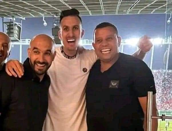 الركراكي حاضر بباريس لتوجيه سفيان البقالي للفوز بالميدالية الذهبية