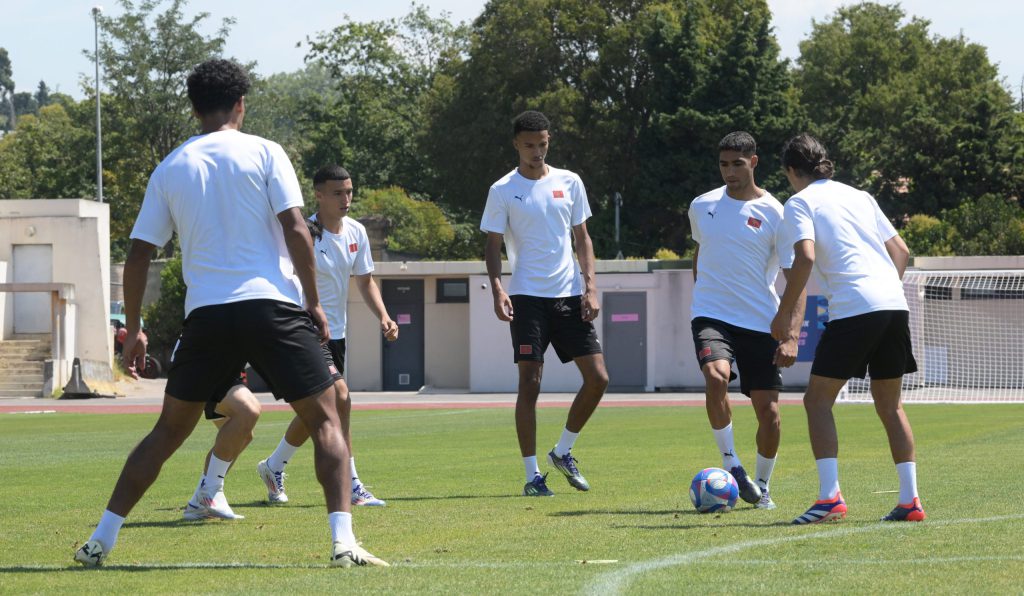 المنتخب الوطني ينهي تحضيراته لمواجهة إسبانيا في نصف نهائي الأولمبياد