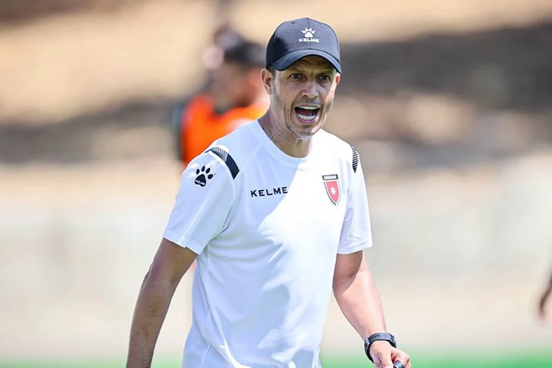 جمال السلامي يستبعد 8 لاعبين من قائمة المنتخب الأردني