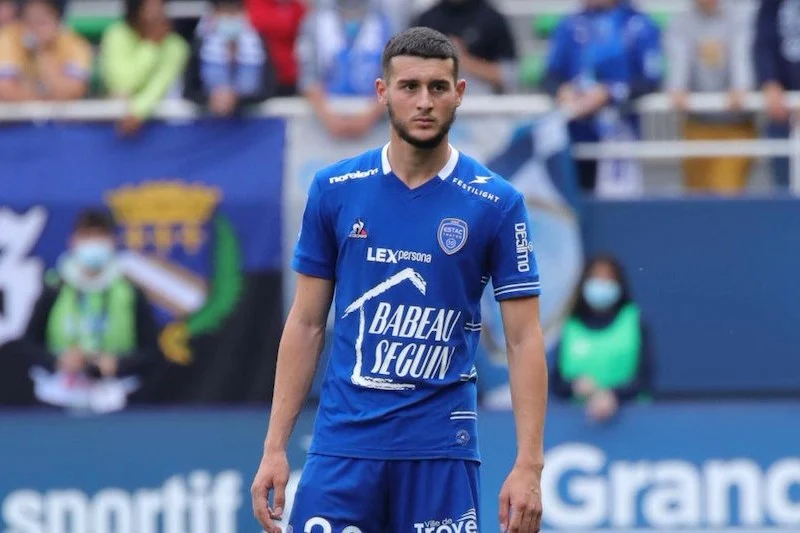 الوداد يقترب من ضم نسيم الشاذلي بعد مفاوضات مكثفة