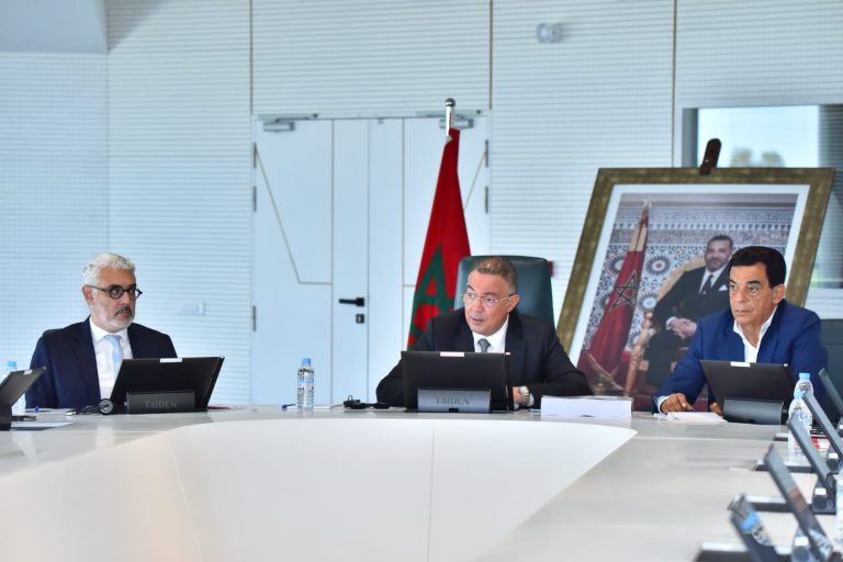 بحضور لقجع.. المكتب الجامعي للجامعة يجتمع ويصادق على مقترحات جديدة