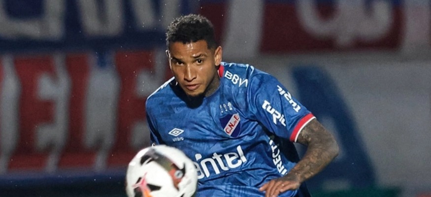 وفاة لاعب أوروغواياني بعد انهياره في الملعب خلال مواجهة ساوباولو في كأس ليبرتادوريس