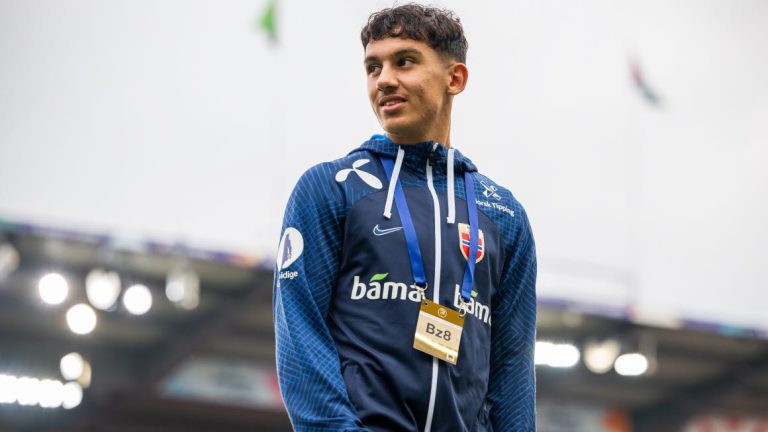 أسامة الصحراوي يختار تمثيل المنتخب المغربي والإتحاد النرويجي يخرج ببلاغ رسمي