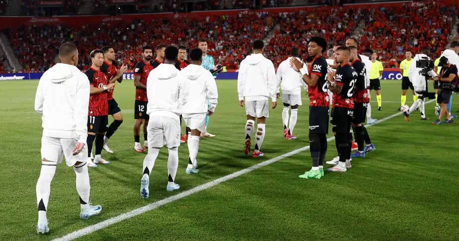 ريال مدريد يستهل حملة الدفاع عن لقبه في الليغا بالتعادل مع مايوركا