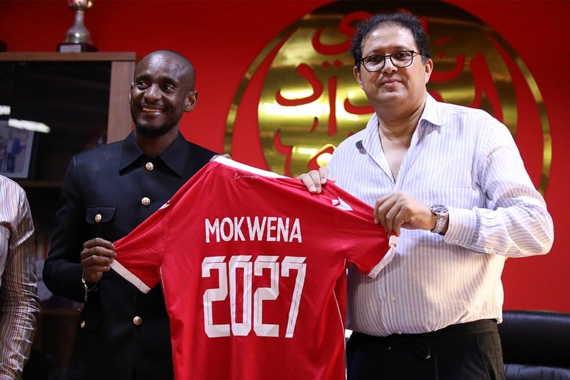 موكوينا يضع 10 لاعبين في لائحة مغادري الوداد الرياضي