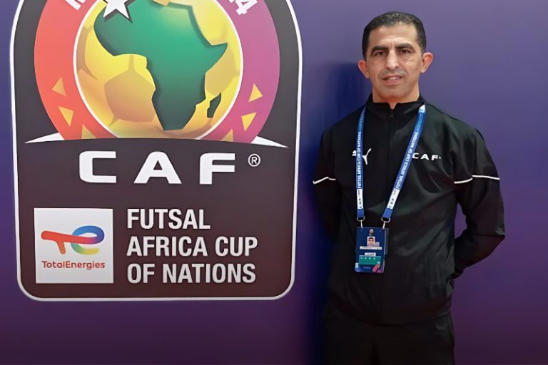 تعيين الحكم المغربي هنيش لقيادة مباراة أوزبكستان ضد هولندا في مونديال الفوتسال