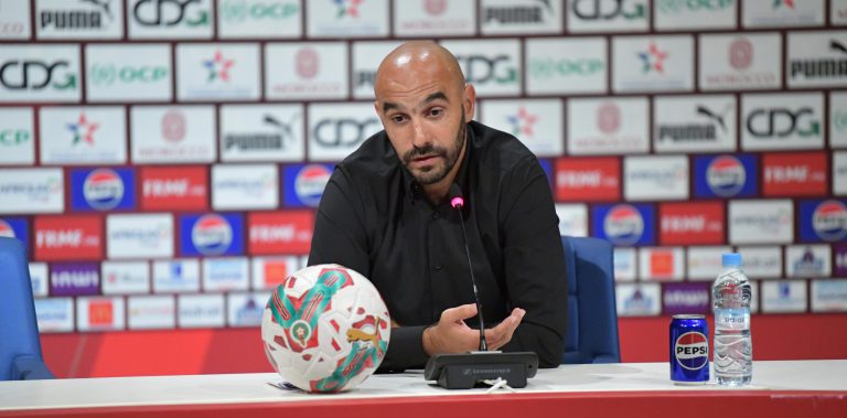 الركراكي يعقد ندوة صحافية يوم الخميس قبل مواجهة الغابون في تصفيات "كان 2025"