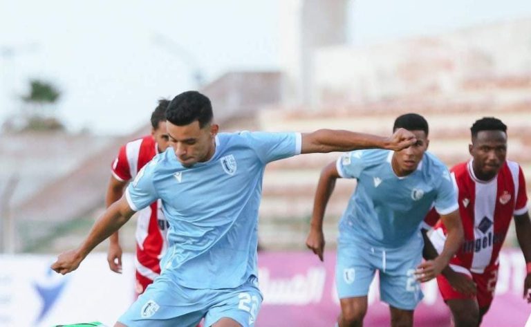 البطولة الإحترافية.. التعادل يحسم مواجهة إتحاد تواركة والوداد الرياضي