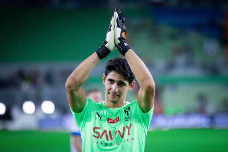 بمشاركة ياسين بونو.. الهلال يفوز على الرياض في الدوري السعودي