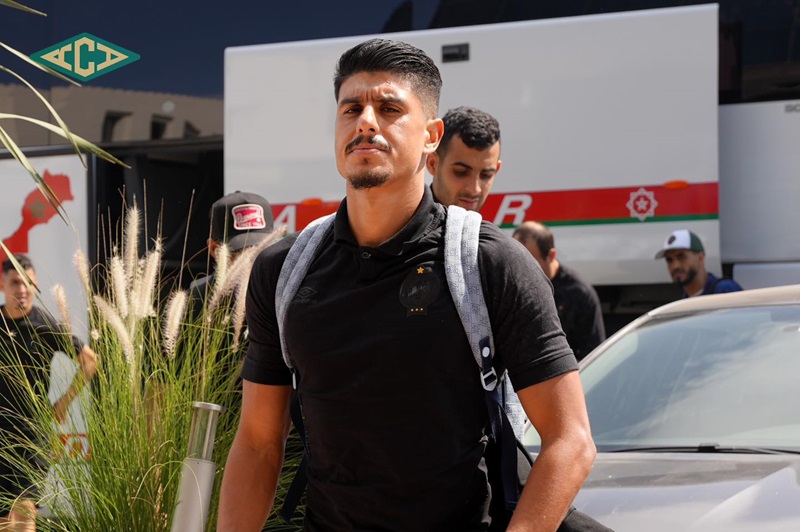 بعثة الرجاء تصل إلى تطوان قبل مواجهة إتحاد طنجة