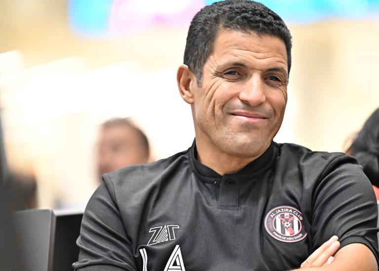 عموتة يقود فريق الجزيرة لفوز كاسح في الدوري الإماراتي