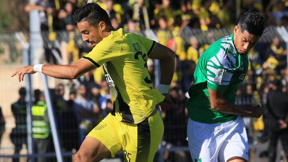 المغرب الفاسي يستعيد توازنه بفوز مهم على الدفاع الحسني الجديدي