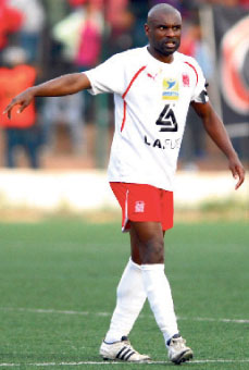 إبن القائد السابق للكوكب المراكشي يتألق مع تشيلسي الإنجليزي إبن القائد السابق للكوكب المراكشي يتألق مع تشيلسي الإنجليزي