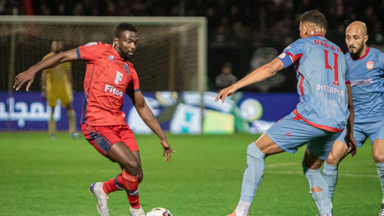 أولمبيك آسفي ضد النادي المكناسي