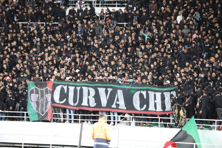 حادث سير ل"بيكوب" تقل جمهور الجيش الملكي يخلف عشرات المصابين