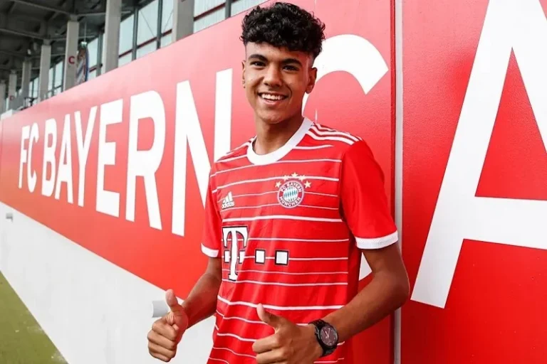 ادم أزنو يخوض مباراته الأولى مع الباييرن في البودسليغا