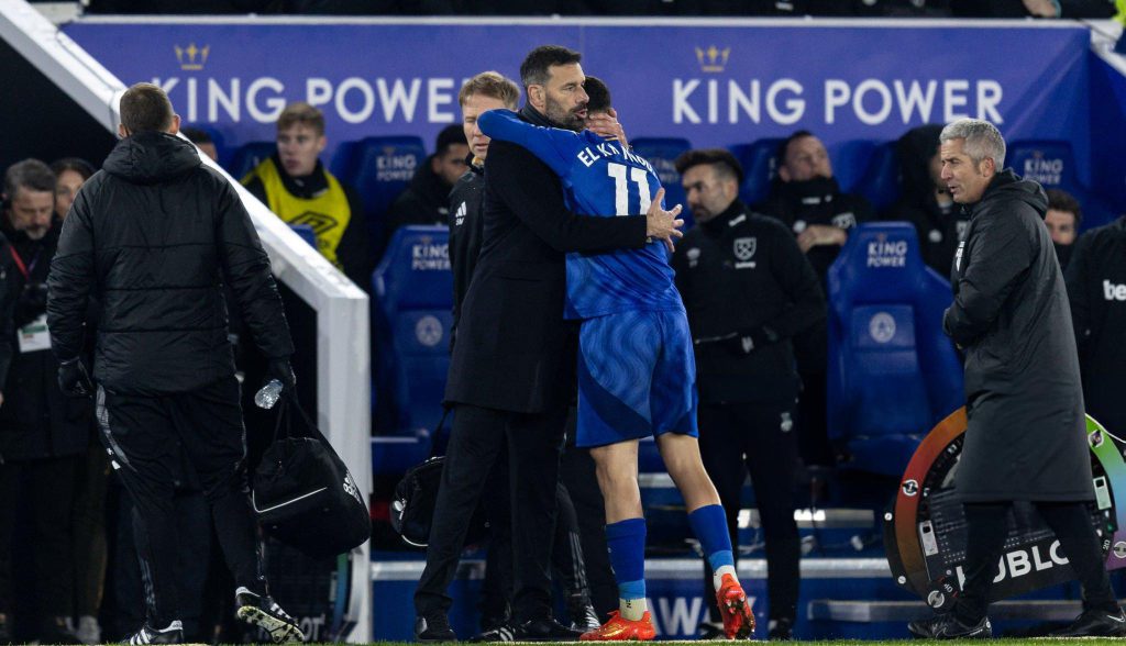 فان نيستلروي مع الخنوس