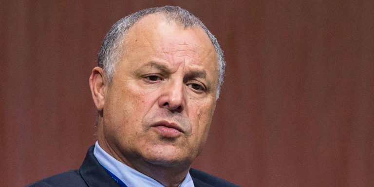 أبوريدة يفوز برئاسة الاتحاد المصري لكرة القدم