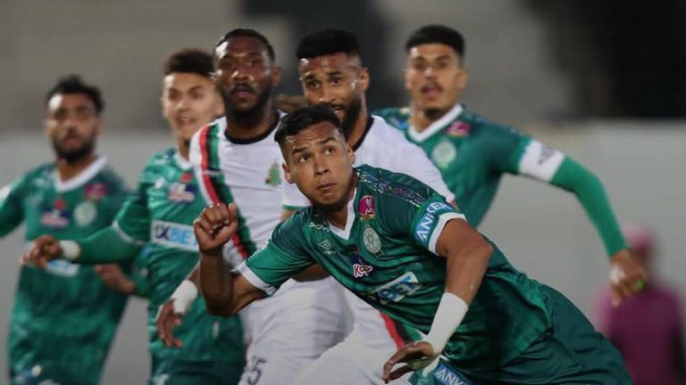 التعادل السلبي يحسم مباراة الكلاسيكو بين الجيش والرجاء الجيش ضد الرجاء