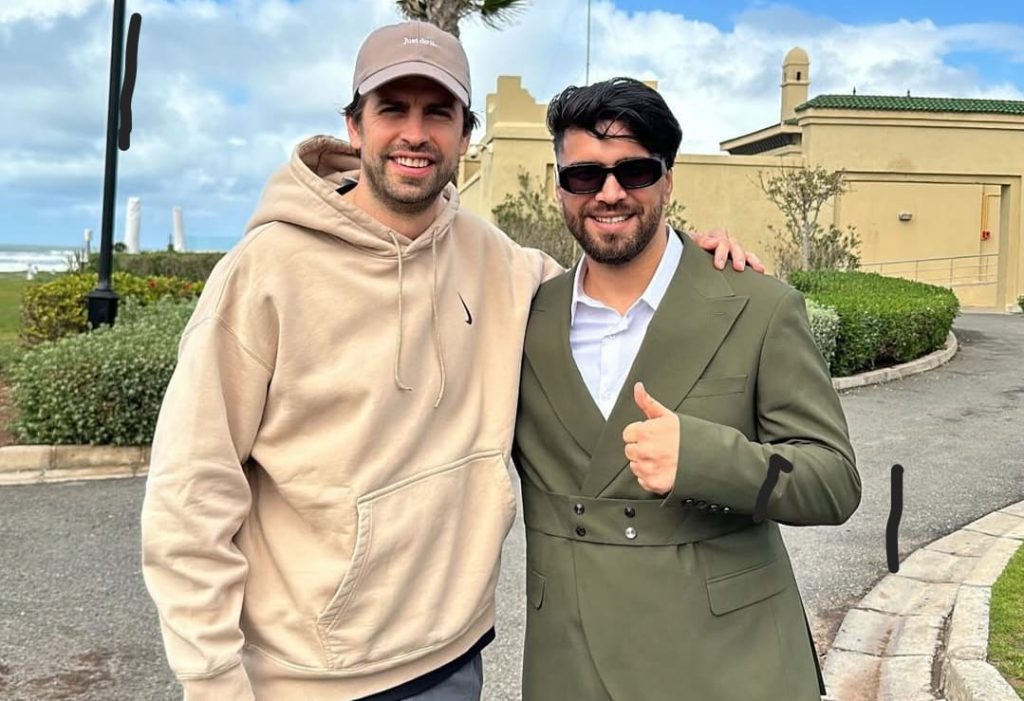 جيرارد بيكيه مع إلياس المالكي