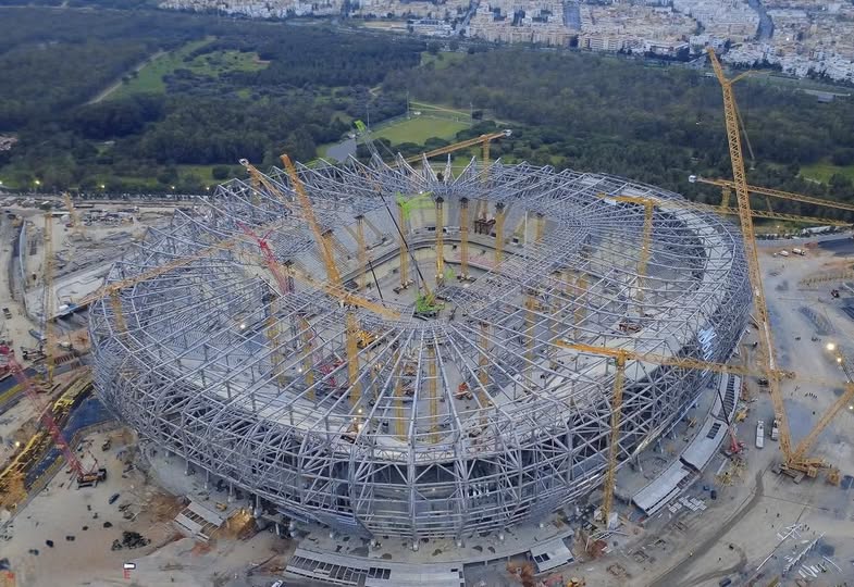 تقرير لمجلة" فوربيس" الأمريكية يشيد بتحضيرات المغرب لاحتضان كأس العالم 2030