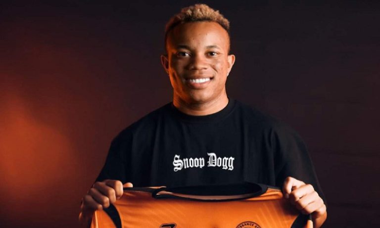 الإصابة تُبعد البرازيلي سانطوس عن لقاء نهضة بركان و شباب قسنطينة بسبب