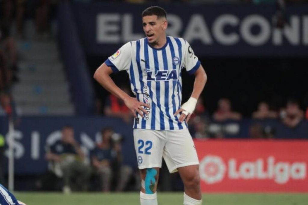 عبقار يغادر مباراة ألافيس وريال مدريد مصابا