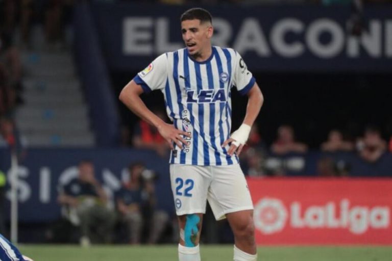 عبقار يغادر مباراة ألافيس وريال مدريد مصابا