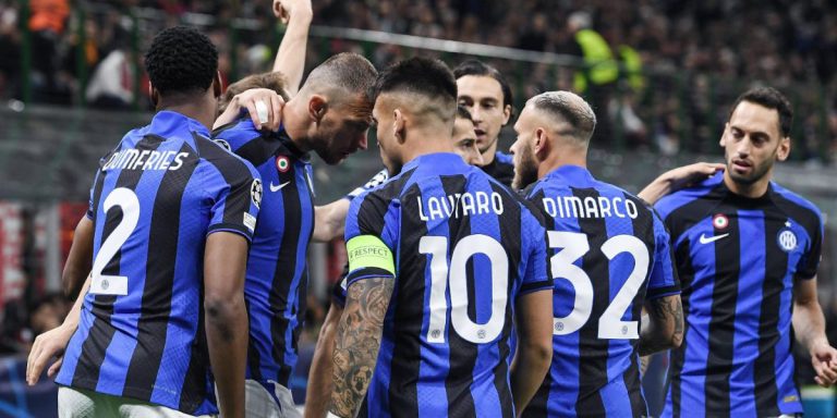 مدرب إنتر يستفز برشلونة قبل مباراتهما في نصف النهائي