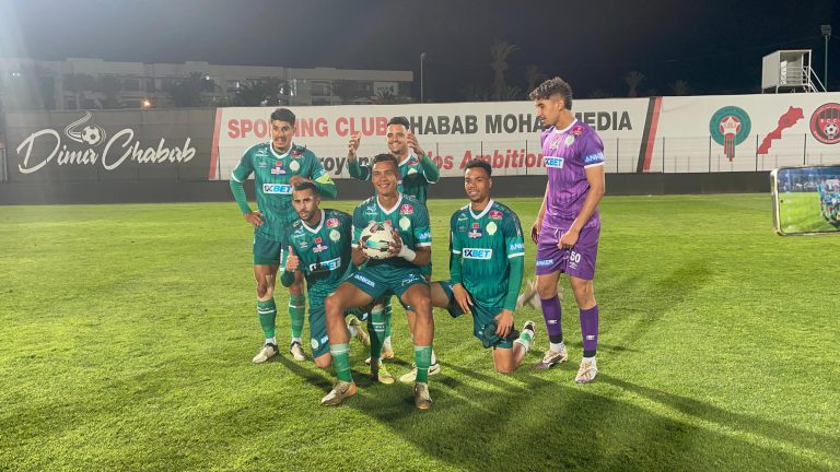 رحيمي يعتلي صدارة هدافي البطولة بعد الهاتريك في شباك المحمدية