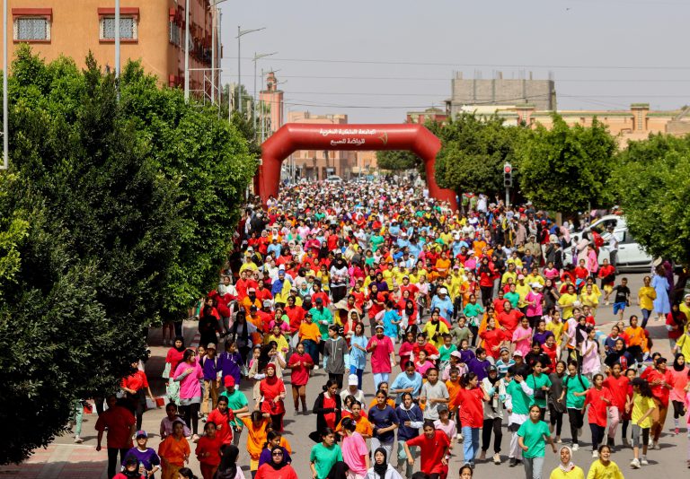 مشاركة مكثفة في المحطة السادسة من "خطوات النصر النسائية" ببن جرير