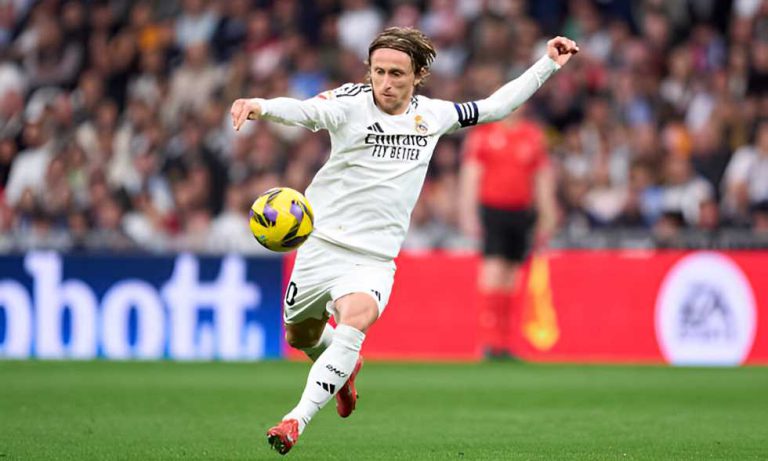 النصر والاتفاق وإنتر ميامي يتنافسون على خدمات مودريتش