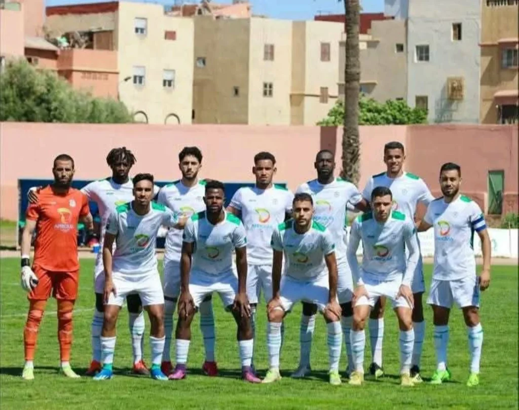 أولمبيك الدشيرة يحفز لاعبيه ماديا لتحقيق حلم الصعود لقسم الصفوة