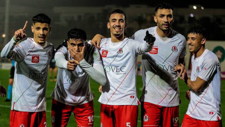 الفتح يدك شباك الجديدة بخماسية ويزيد الضغط على الوداد