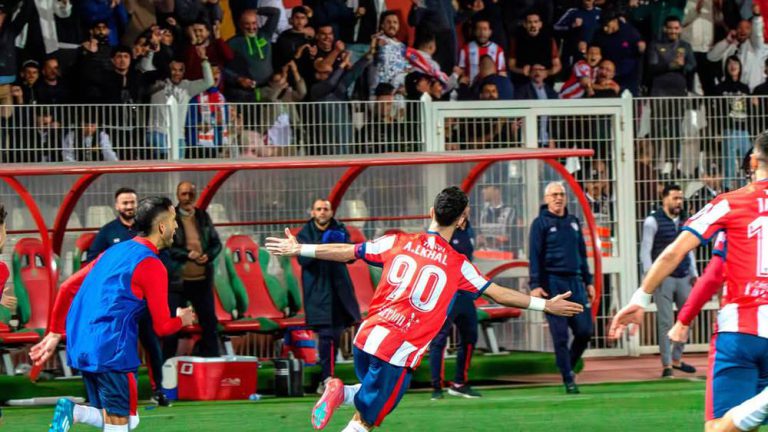 المغرب التطواني يفوز على نهضة الزمامرة ويرتقي للمركز 14 المغرب التطواني يفوز على نهضة الزمامرة ويرتقي للمركز 14