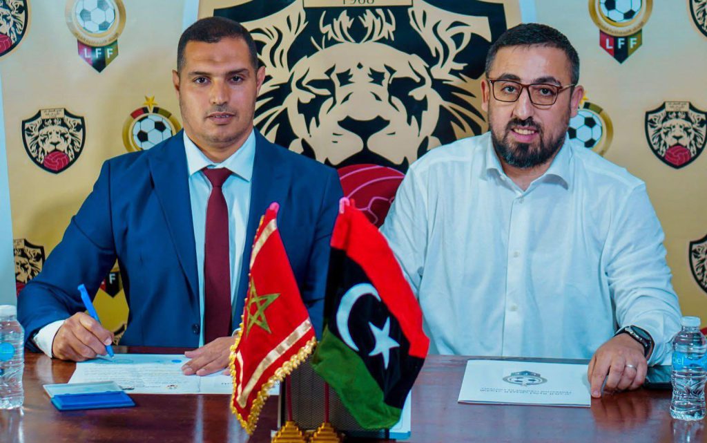المدرب المغربي كريم خوخشي يتولى القيادة الفنية لنادي الصفاء الليبي