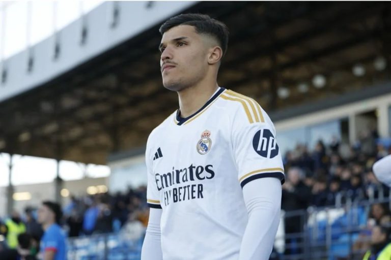 ألافيس يخطط لضم المدافع المغربي يوسف لخديم من ريال مدريد