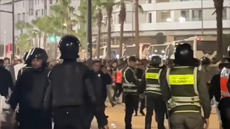 شغب مباراة الوداد ضد الجيش