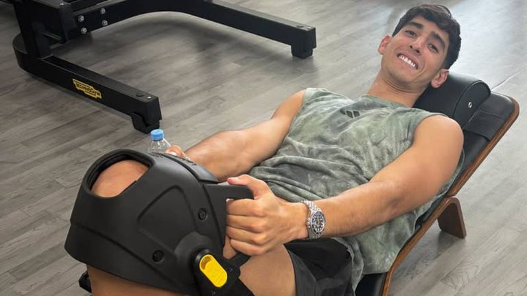 نايف أكرد يخضع للعلاج في المعمورة ويغيب عن وديتي تونس والبنين