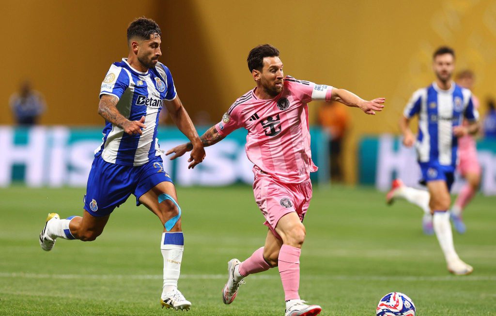 ميسي يقود إنتر ميامي لفوز مثير أمام بورتو في كأس العالم للأندية