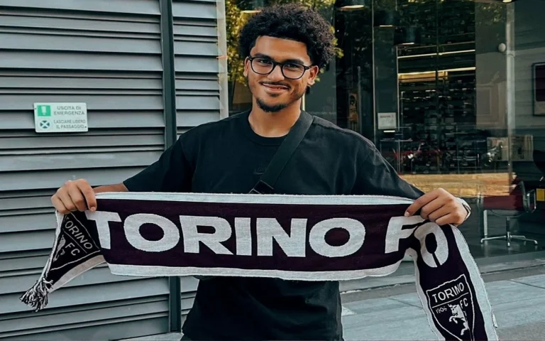 أبو خلال يكشف سبب إختياره اللعب لتورينو