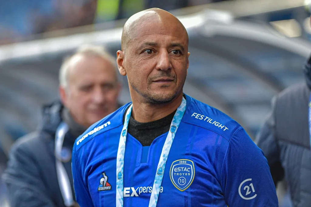 غريب أمزين يعود للساحة التدريبية